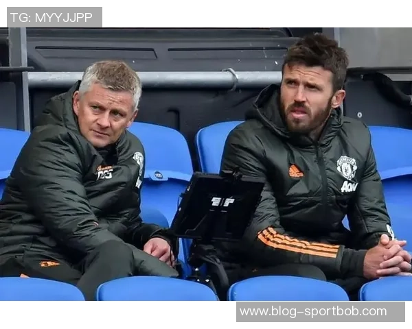 曼联与卡里克会面讨论临时教练事宜同时与索帅进行沟通