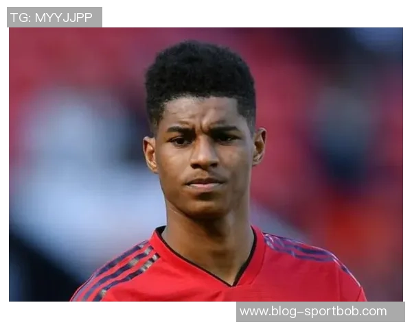 埃弗拉回忆莫耶斯执教时期自感表现糟糕并批评当代球员软弱